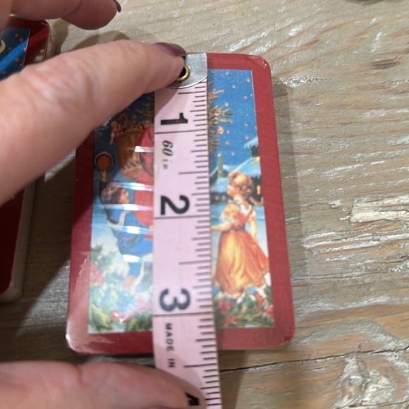 Vintage 1984 Santa Playing Cards In A Tin Box - Picture 12 of 13